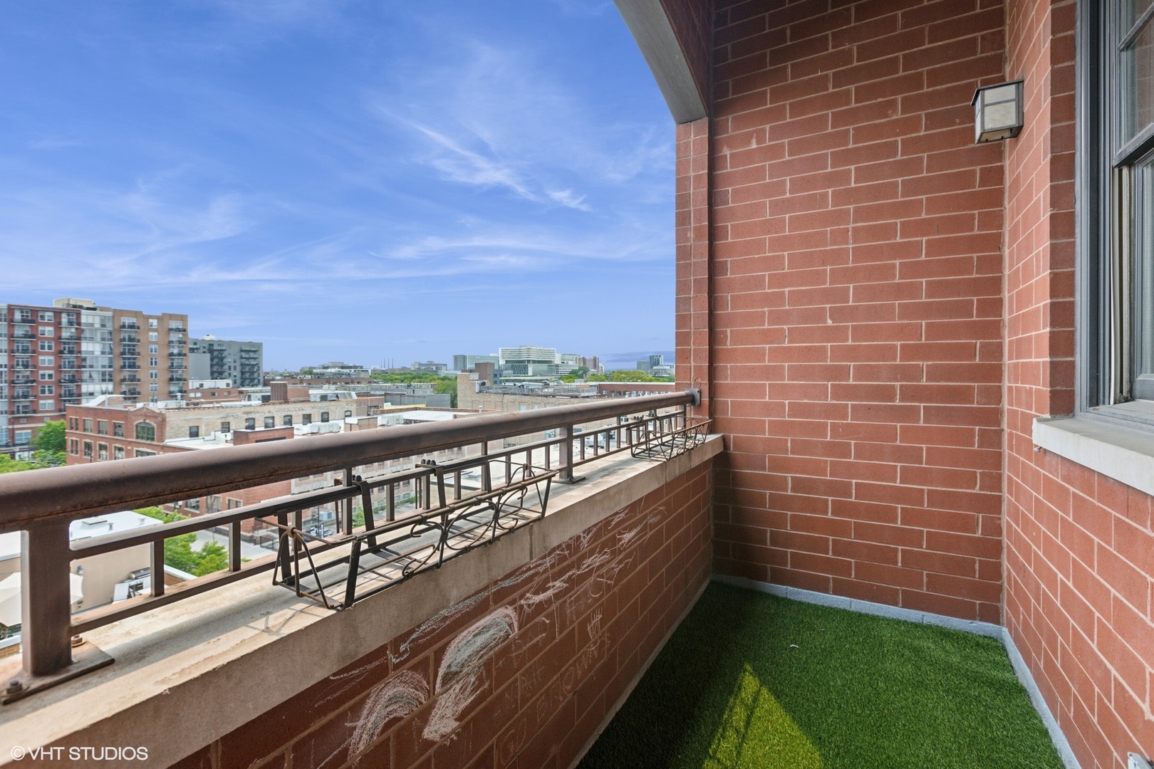 35 South Racine Avenue, Unit 6SE Chicago, IL 60607 - Photo 10 of 26 a balcony with city view