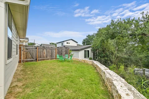 $525,000 | 1312 East M. Franklin Avenue, Unit 2, Austin, TX 78721