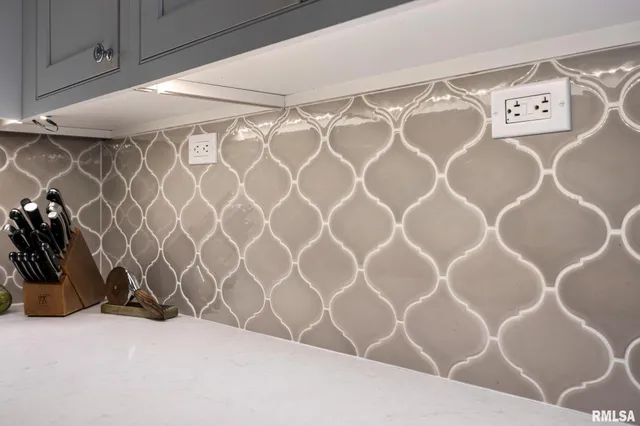 $599,990 | 1647 Tanglewood Drive, Varna, IL 61375