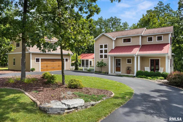 $599,990 | 1647 Tanglewood Drive, Varna, IL 61375