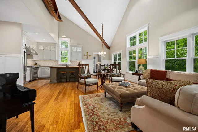 $599,990 | 1647 Tanglewood Drive, Varna, IL 61375