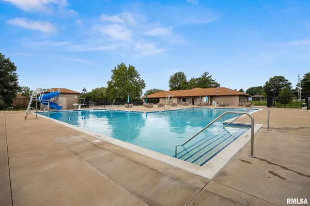 $599,990 | 1647 Tanglewood Drive, Varna, IL 61375