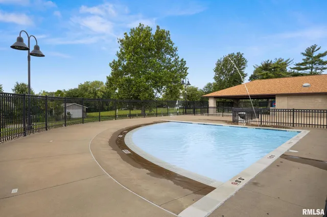 $599,990 | 1647 Tanglewood Drive, Varna, IL 61375