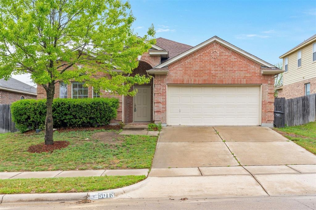 5013 Royal Burgess Drive Fort Worth, TX 76135 - Photo 1 of 31