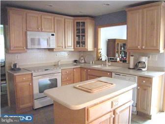11 Scattergood Road Cherry Hill, NJ 08003 - Photo 4 of 12 Kitchen