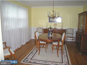 11 Scattergood Road Cherry Hill, NJ 08003 - Photo 9 of 12 Dining Room