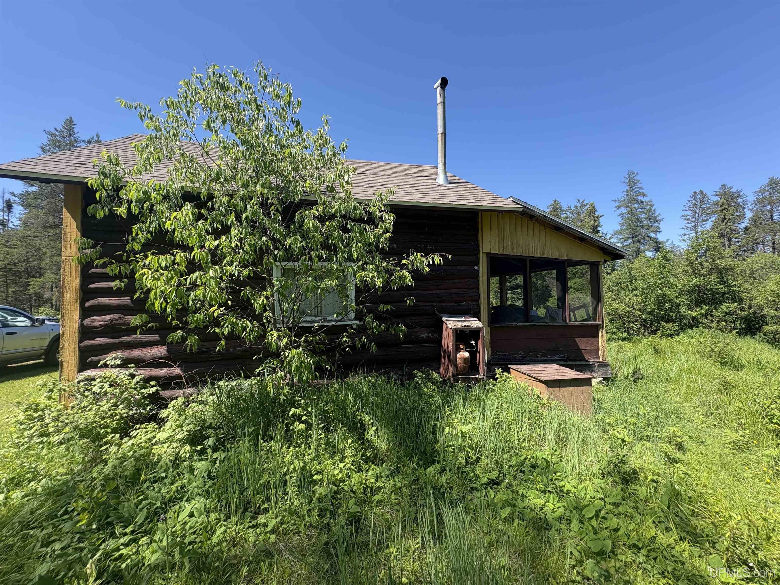 1607 Swanson Drive Ishpeming, MI 49849 - Photo 5 of 21