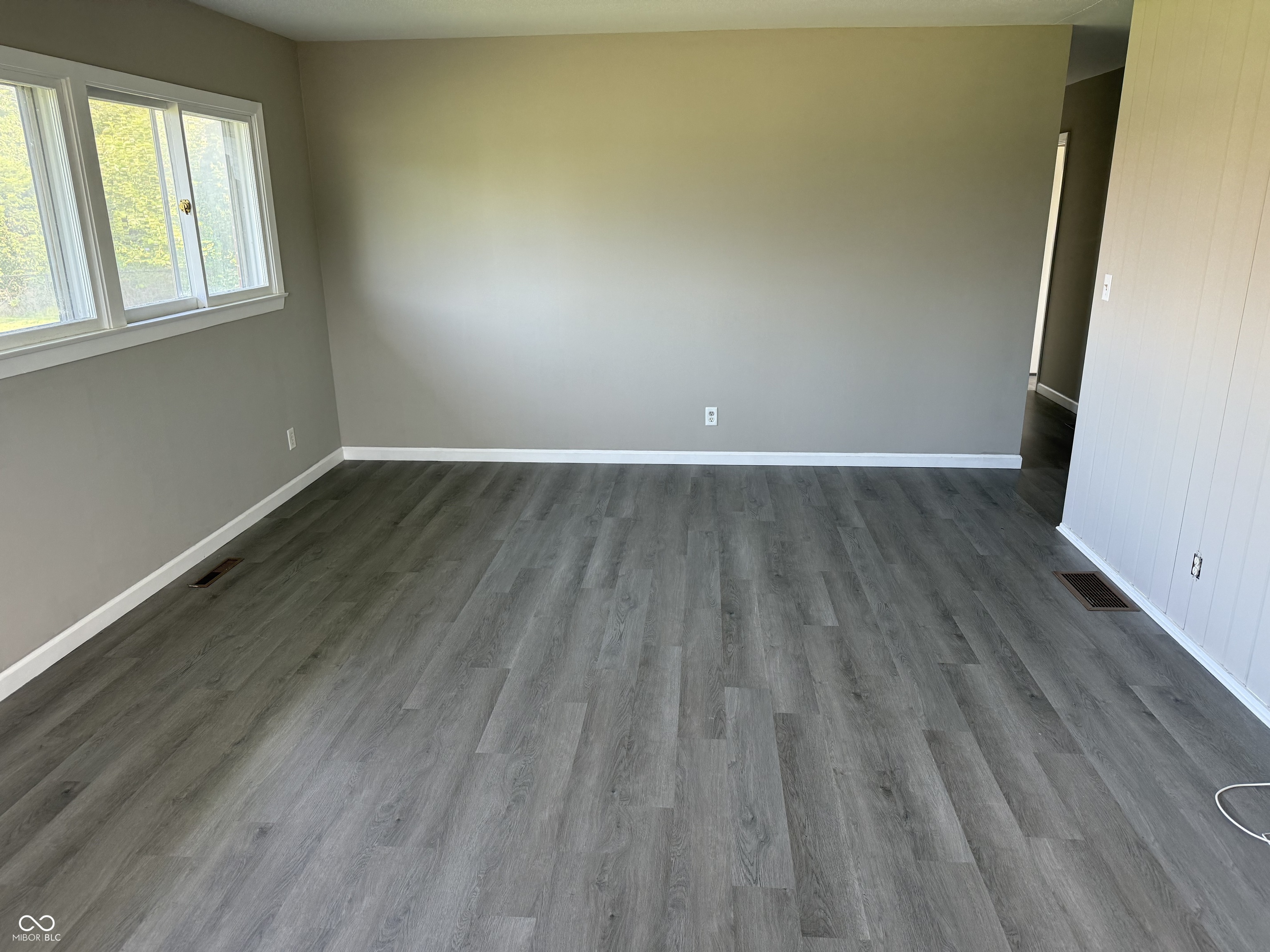 2585 Union Street Columbus, IN 47201 - Photo 10 of 28