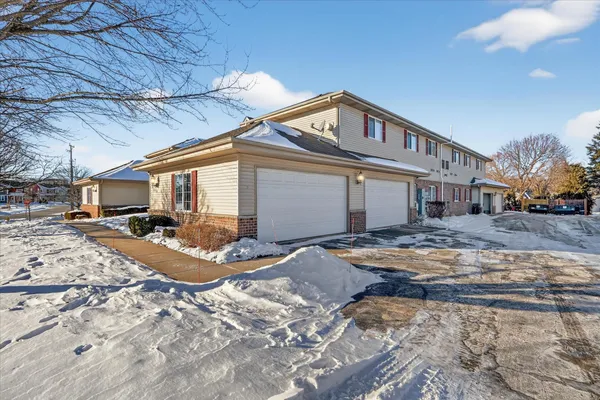 $214,900 | 1010 Parkview Drive, Unit 5, Milton, WI 53563
