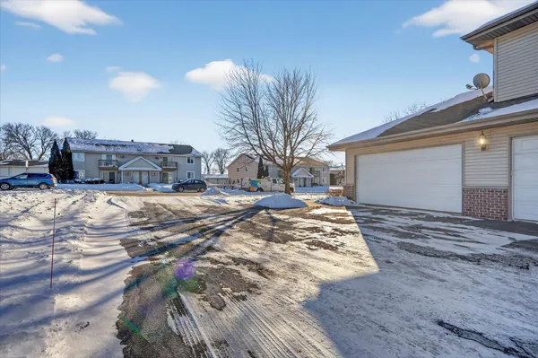 $214,900 | 1010 Parkview Drive, Unit 5, Milton, WI 53563