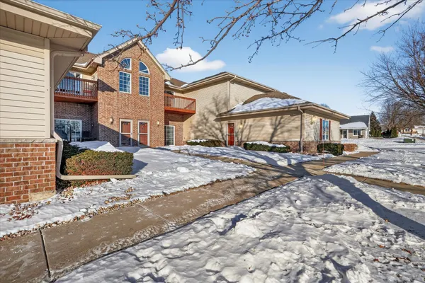 $214,900 | 1010 Parkview Drive, Unit 5, Milton, WI 53563