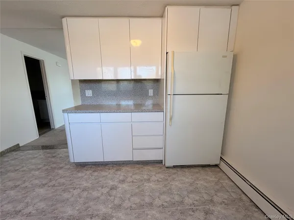 $2,500 | 3535 Park Avenue, Wantagh, NY 11793