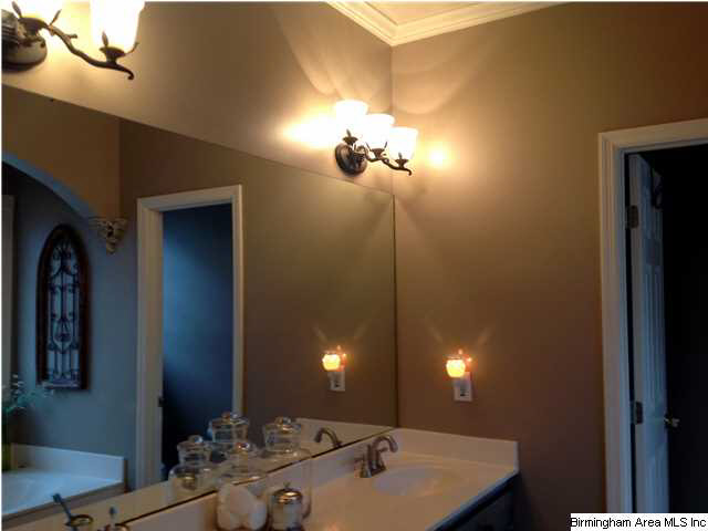 608 Ridgewood Drive Birmingham, AL 35226 - Photo 14 of 32