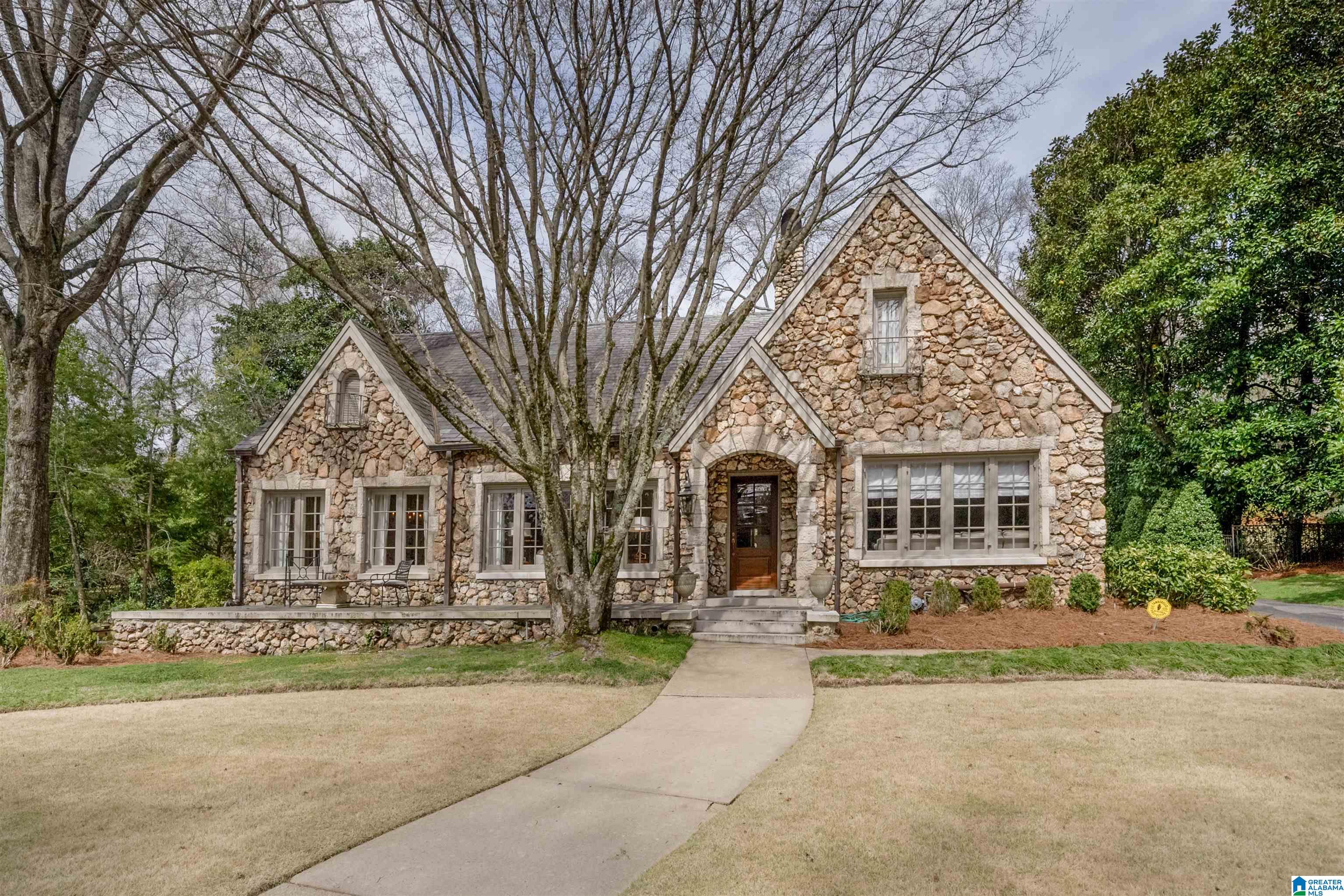 3220 Sterling Road Birmingham, AL 35213 - Photo 1 of 63