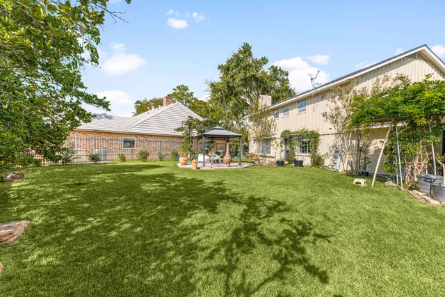 $395,000 | 6010 Coral Ridge Road, Houston, TX 77069