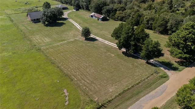 $399,000 | 11786 County Road 1200, Malakoff, TX 75148