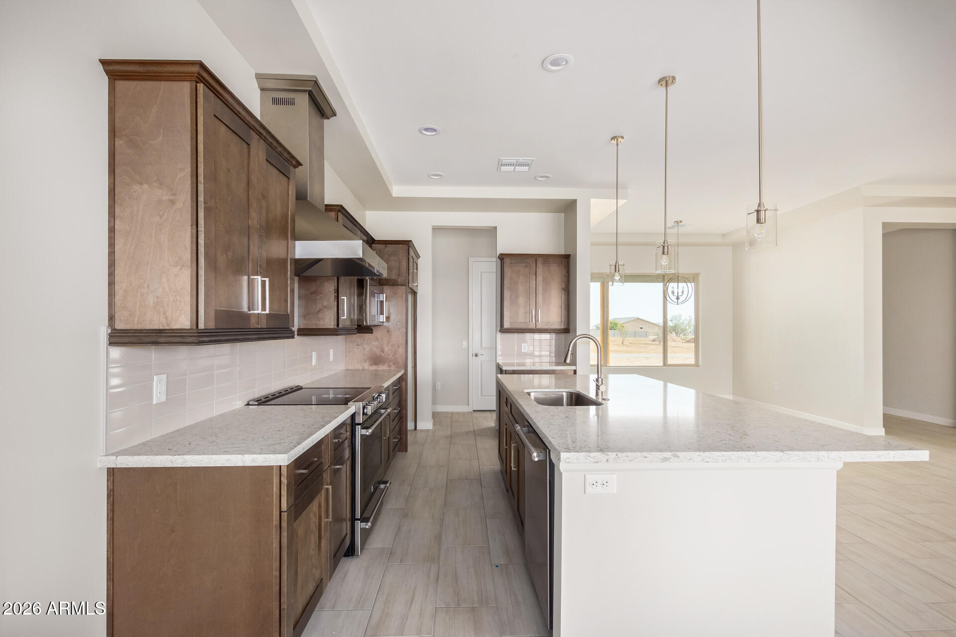 23153 West Skinner Road Wittmann, AZ 85361 - Photo 4 of 25