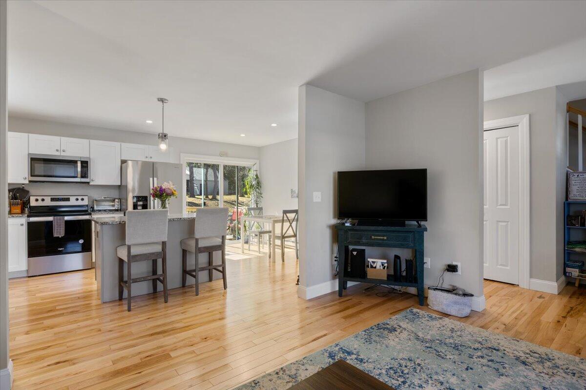 34 Belvedere Drive Windham, ME 04062 - Photo 7 of 34 06-34_Belvedere_Dr_06