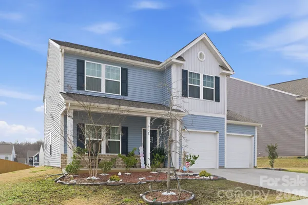 $399,900 | 5126 Saddleback Drive, Mount Holly, NC 28120