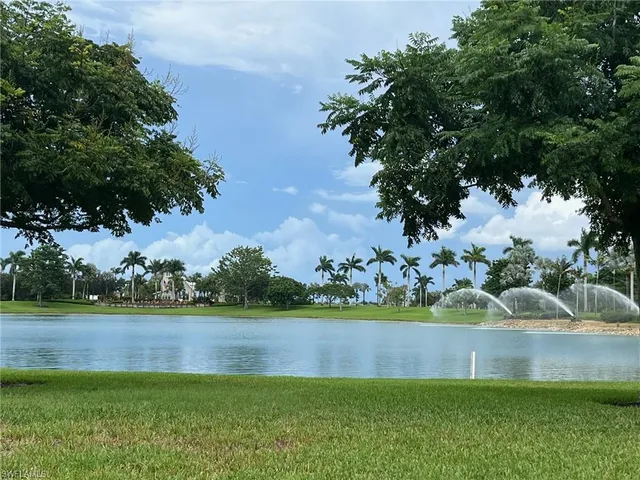 $499,000 | 14895 Edgewater Circle, Naples, FL 34114