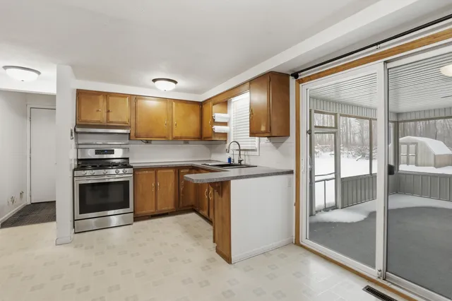 $259,900 | 8050 South Backus Road, Greenville, MI 48838