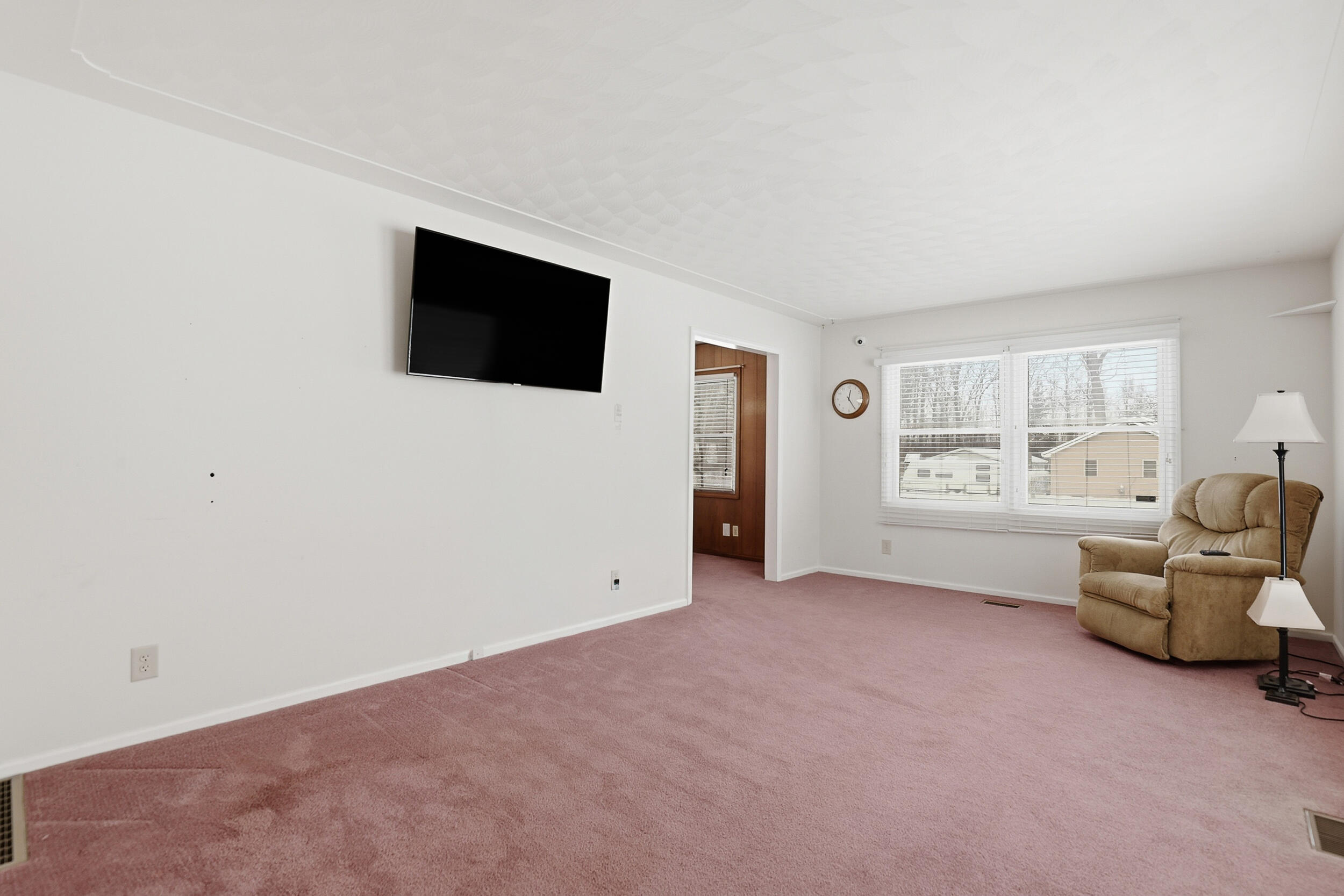 8050 South Backus Road Greenville, MI 48838 - Photo 6 of 52 a-6