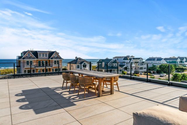 $9,750,000 | 780 Dune Road, Westhampton Beach, NY 11978