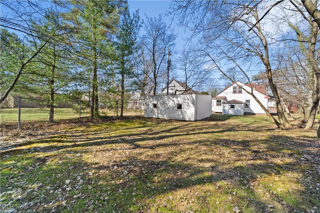 1639 Rushton Road Cleveland, OH 44121 - Photo 34 of 36