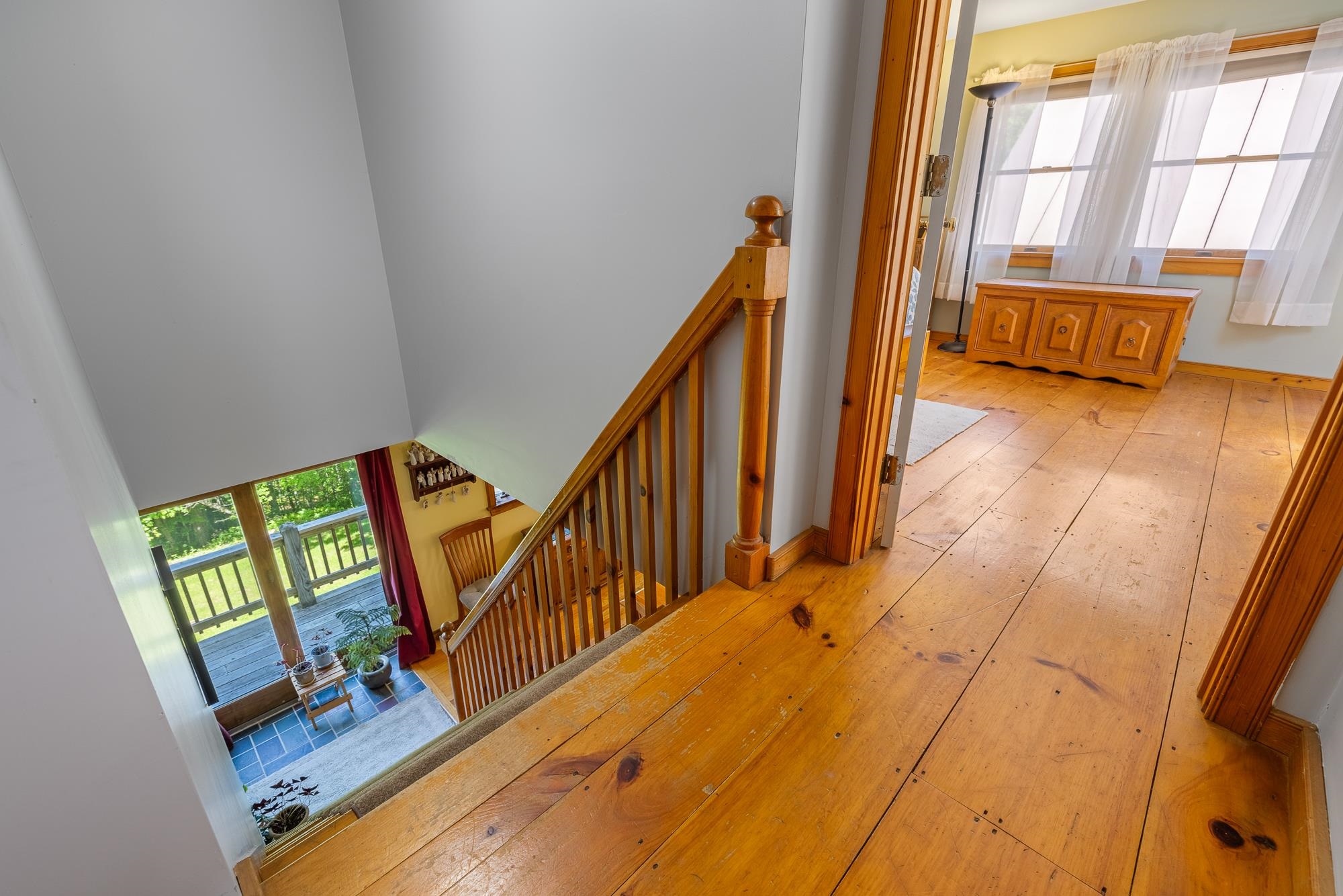 530 West Road Bethel, VT 05032 - Photo 7 of 58
