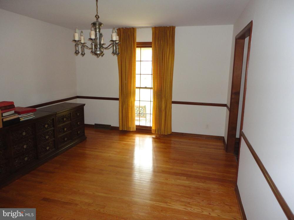 203 Hackney Circle Wilmington, DE 19803 - Photo 11 of 27 Dining Room