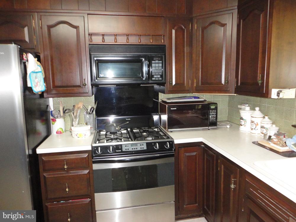 203 Hackney Circle Wilmington, DE 19803 - Photo 14 of 27 Eat In Kitchen