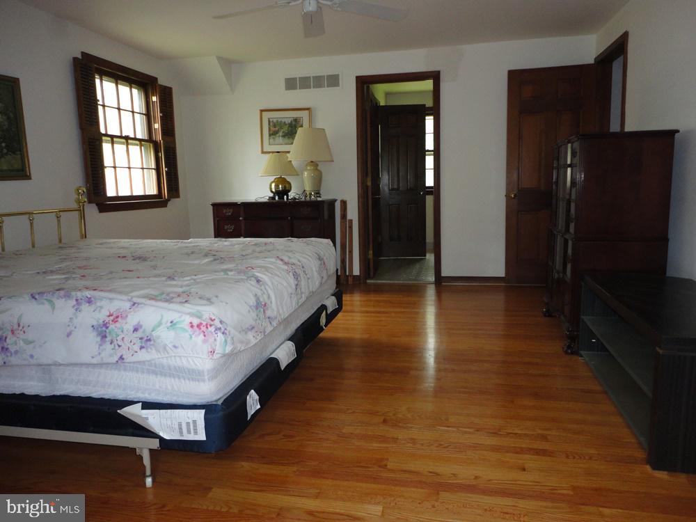 203 Hackney Circle Wilmington, DE 19803 - Photo 18 of 27 Master Bedroom