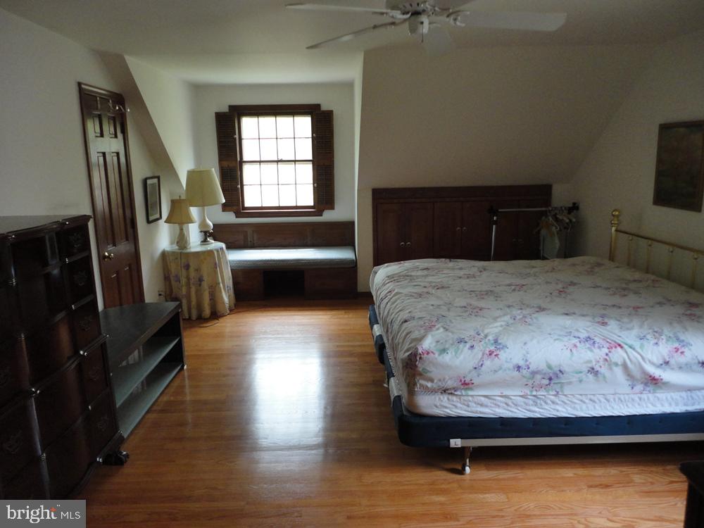 203 Hackney Circle Wilmington, DE 19803 - Photo 19 of 27 Master Bedroom