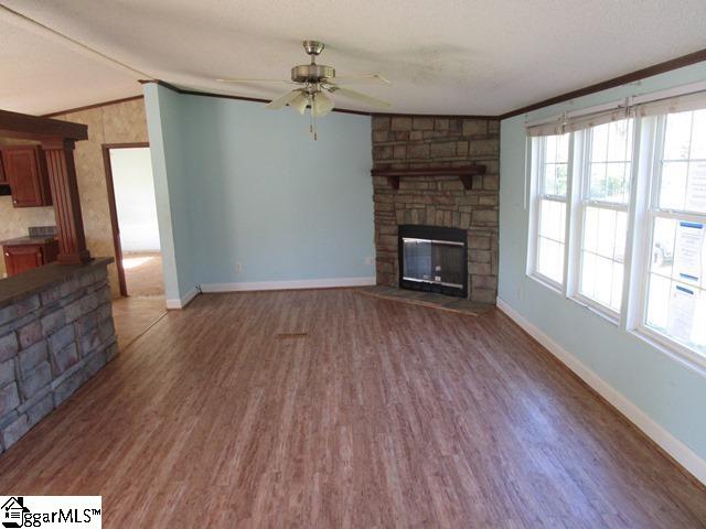 738 Daventon Road Fountain Inn, SC 29644 - Photo 3 of 7