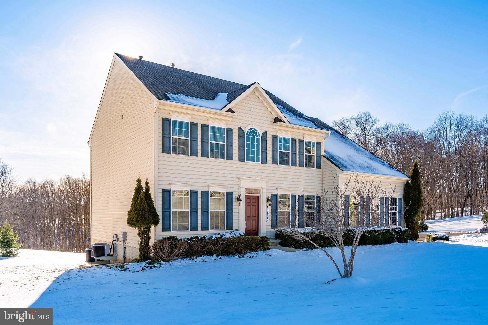 23410 Kimblehunt Place Gaithersburg, MD 20882 - Photo 2 of 72 Side view.