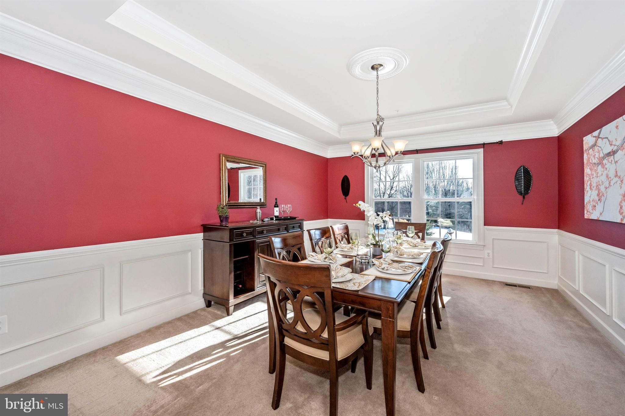 23410 Kimblehunt Place Gaithersburg, MD 20882 - Photo 15 of 72 Large window looking out to the private backyard.