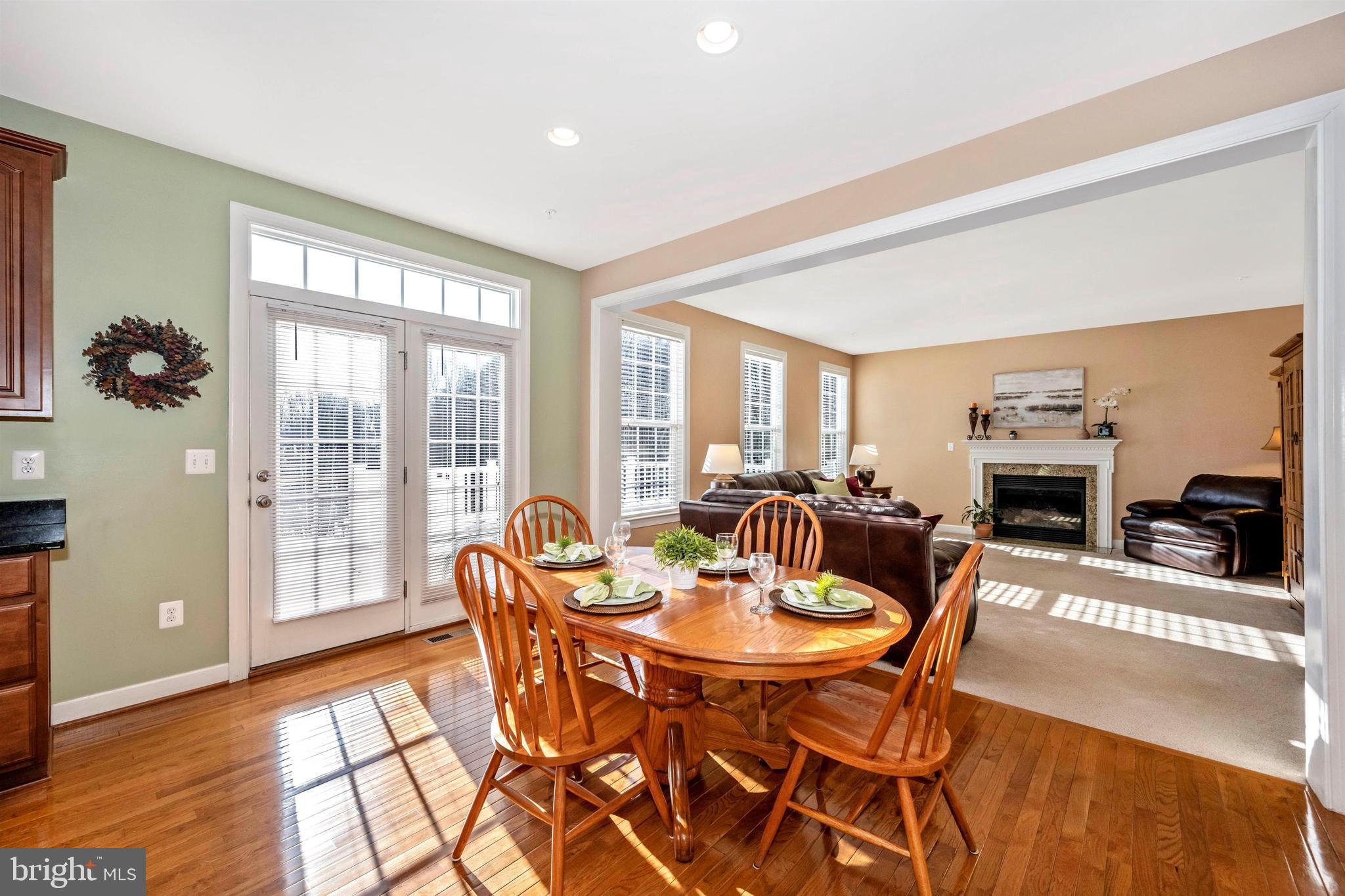 23410 Kimblehunt Place Gaithersburg, MD 20882 - Photo 23 of 72 Natural light abounds in every room!