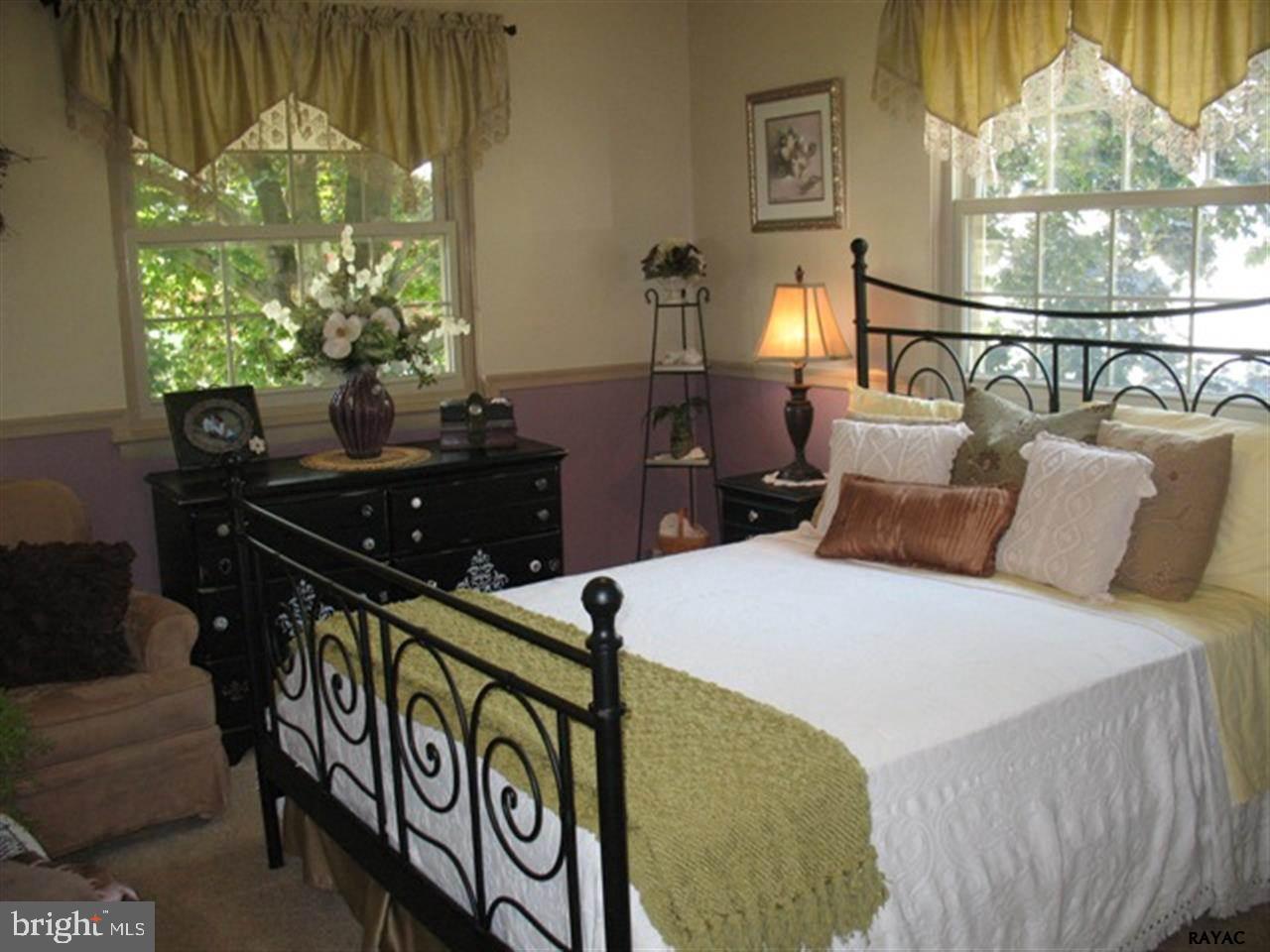 40 Baltimore Street Spring Grove, PA 17362 - Photo 11 of 34 Gallery Image 11
