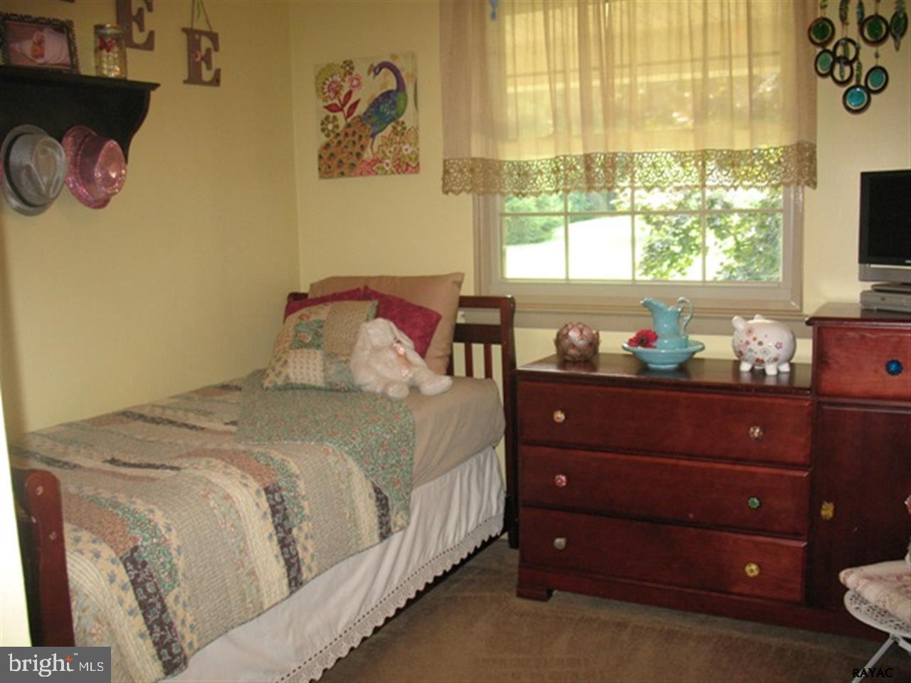 40 Baltimore Street Spring Grove, PA 17362 - Photo 12 of 34 Gallery Image 12