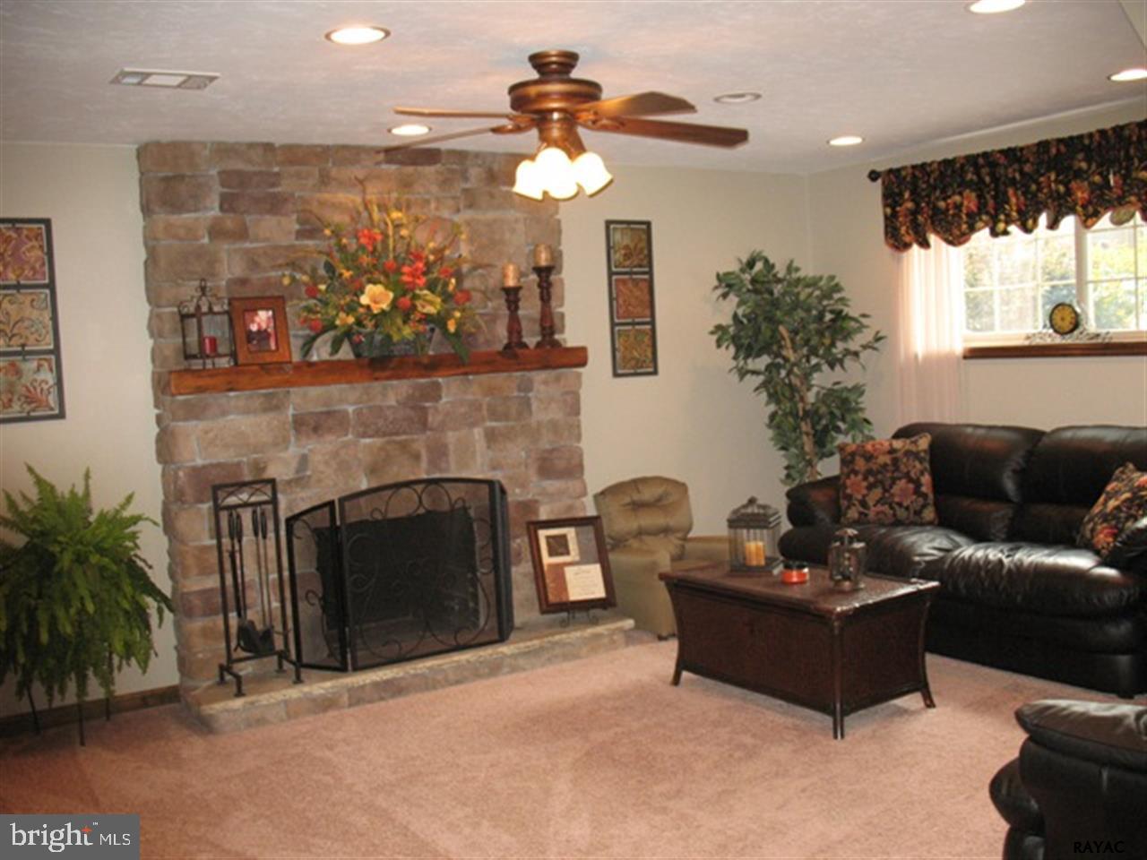 40 Baltimore Street Spring Grove, PA 17362 - Photo 22 of 34 Gallery Image 22