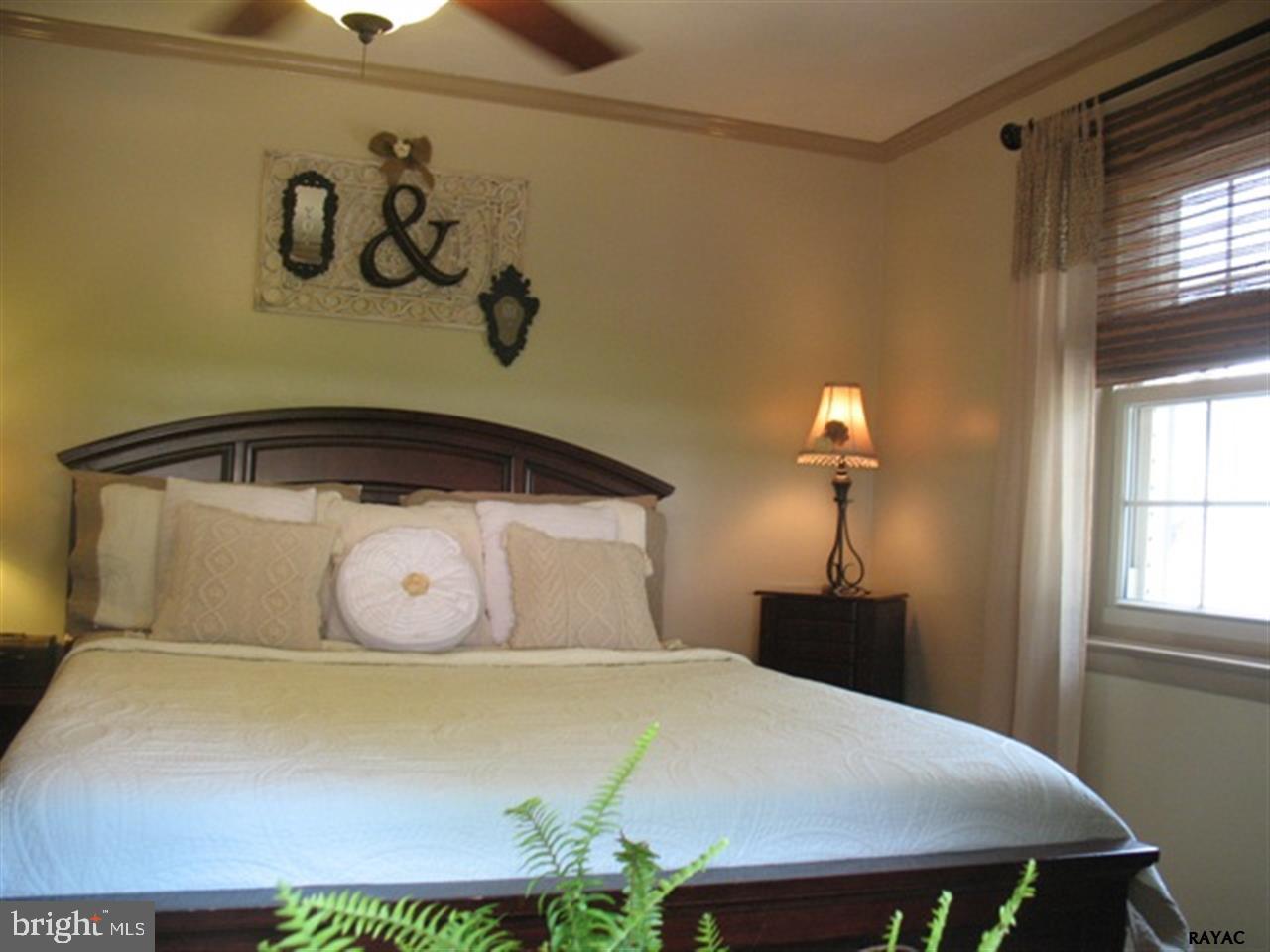 40 Baltimore Street Spring Grove, PA 17362 - Photo 10 of 34 Gallery Image 10