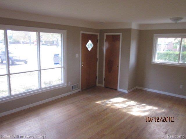 8817 Henry Ruff Road Livonia, MI 48150 - Photo 3 of 8 8817 HENRY RUFF RD