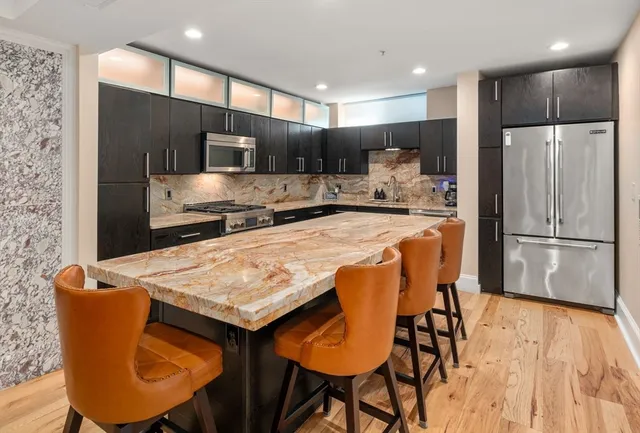 $1,329,000 | 4-6 Henchman Street, Unit 46, Boston, MA 02113