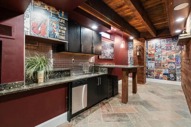 $1,329,000 | 4-6 Henchman Street, Unit 46, Boston, MA 02113