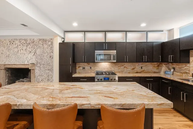 $1,329,000 | 4-6 Henchman Street, Unit 46, Boston, MA 02113