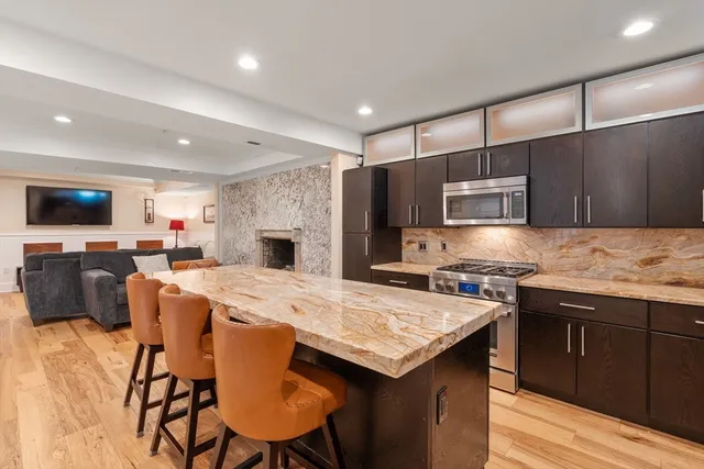 $1,329,000 | 4-6 Henchman Street, Unit 46, Boston, MA 02113