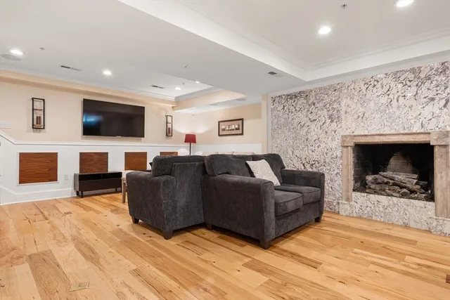 $1,329,000 | 4-6 Henchman Street, Unit 46, Boston, MA 02113