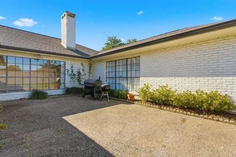 $359,000 | 1200 Inverness Drive, Lake Charles, LA 70605