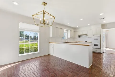 $359,000 | 1200 Inverness Drive, Lake Charles, LA 70605