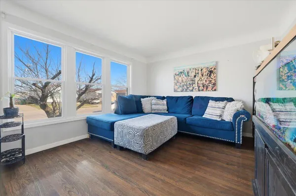 $160,000 | 24883 Brittany Avenue, Eastpointe, MI 48021